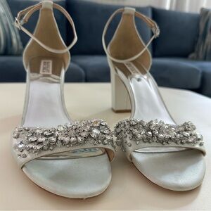 Badgley Mischka Metallic Silver Embellished Heel Sandals size 12